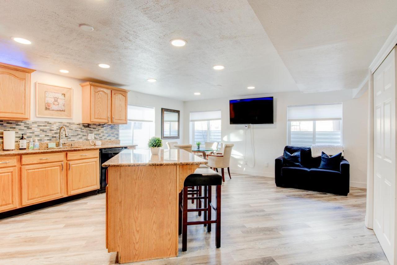 Modern Private Whole Unit 4 Bedroom Guest Suite King Bed Salt Lake City Zewnętrze zdjęcie